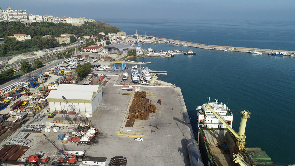 Porto di Ortona: Adsp affida il consolidamento della banchina di Riva