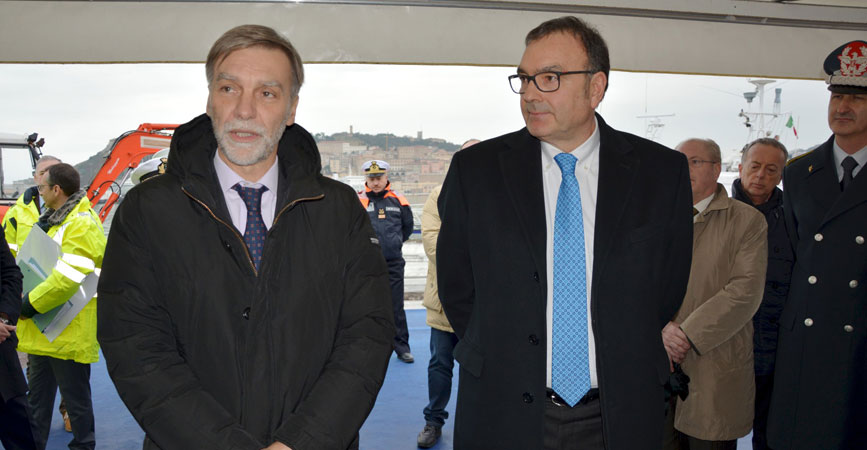 Il Ministro delle Infrastrutture e dei Trasporti Graziano Delrio ad Ancona. 2016 anno record per scali italiani 11 Mln passeggeri e 10,5 Mln Teu, Ancona punto fondamentale