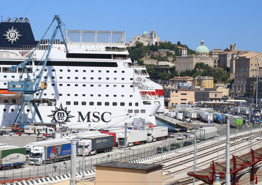 Porto di Ancona: fine settimana da record