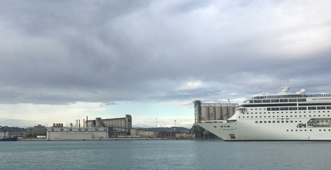 Porto di Ancona: fase valutazione su utilizzo banchine darsena Marche