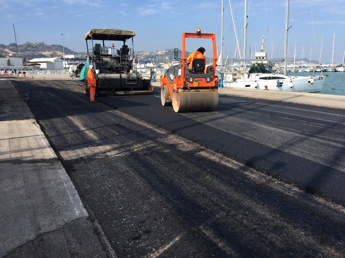 Porto di San Benedetto del Tronto: intervento pavimentazione stradale